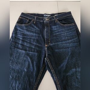 Wrangler Regular Fit Dark Jeans size 38x29